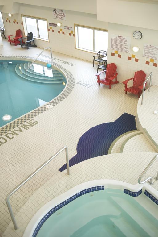 Gold Eagle Lodge North Battleford Bagian luar foto