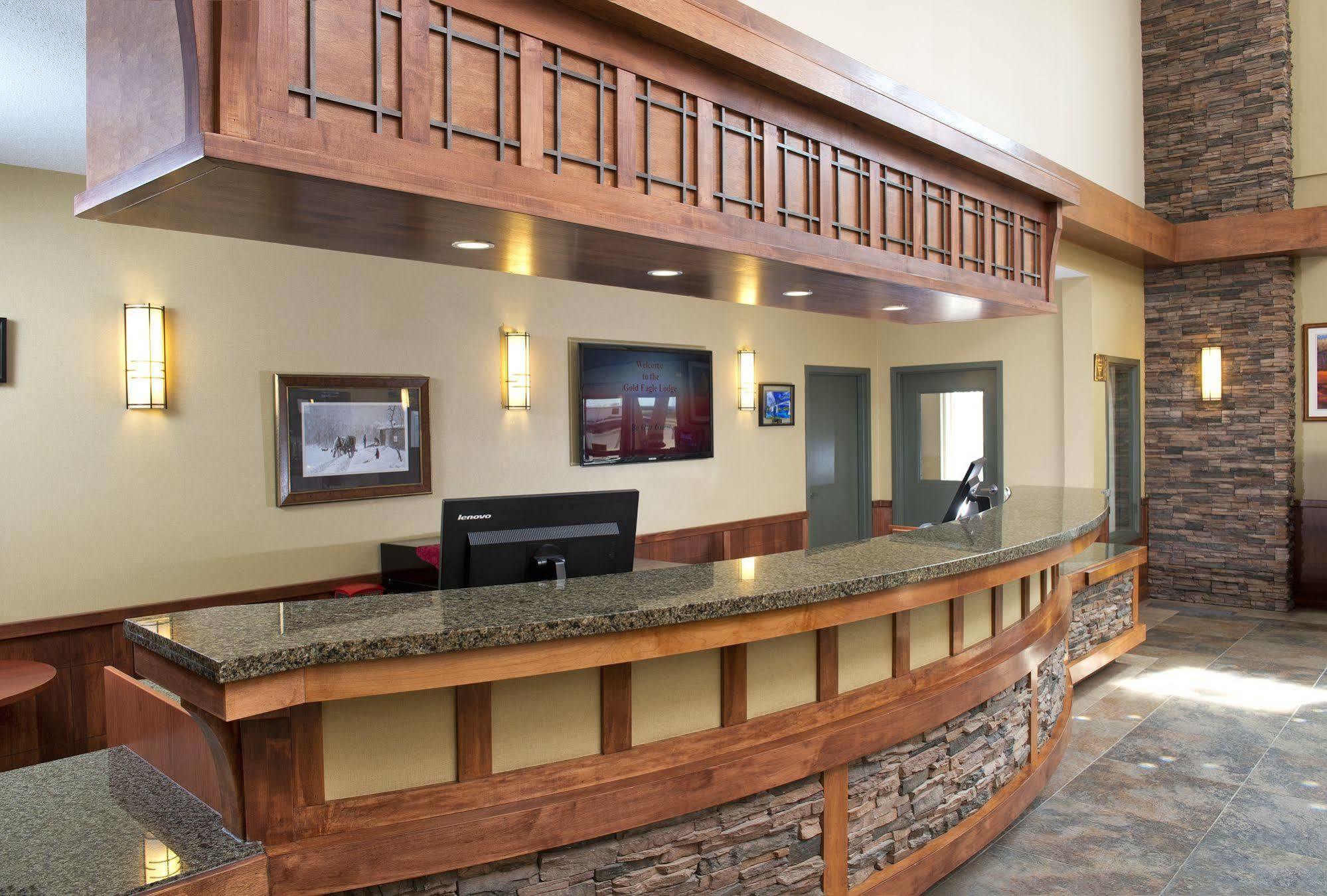 Gold Eagle Lodge North Battleford Bagian luar foto